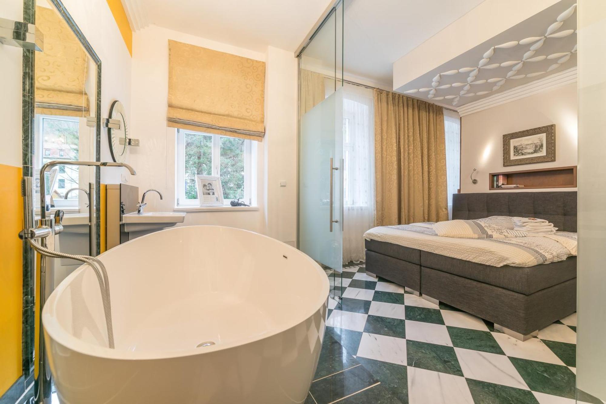 Charming Apartment With Terrace In Bad Schandau 55 Sqm Parking Luaran gambar