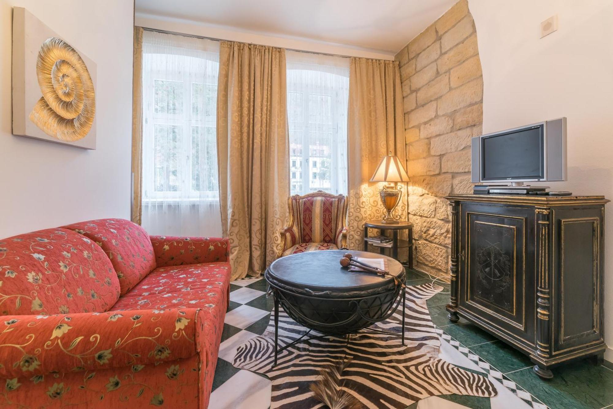 Charming Apartment With Terrace In Bad Schandau 55 Sqm Parking Luaran gambar